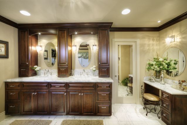 Sacramento Custom Bathroom Cabinet, Bathroom Vanity Upper Cabinets